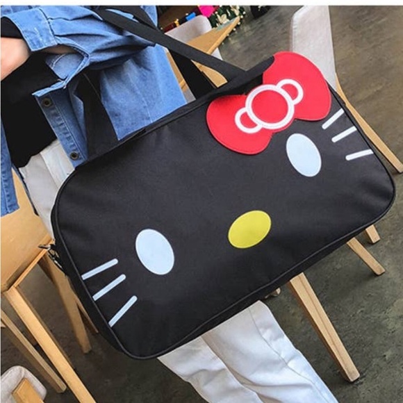 ❤️ HELLO KITTY ❤️ TRAVEL CROSSBODY WEEKENDER BAG - Picture 5 of 9